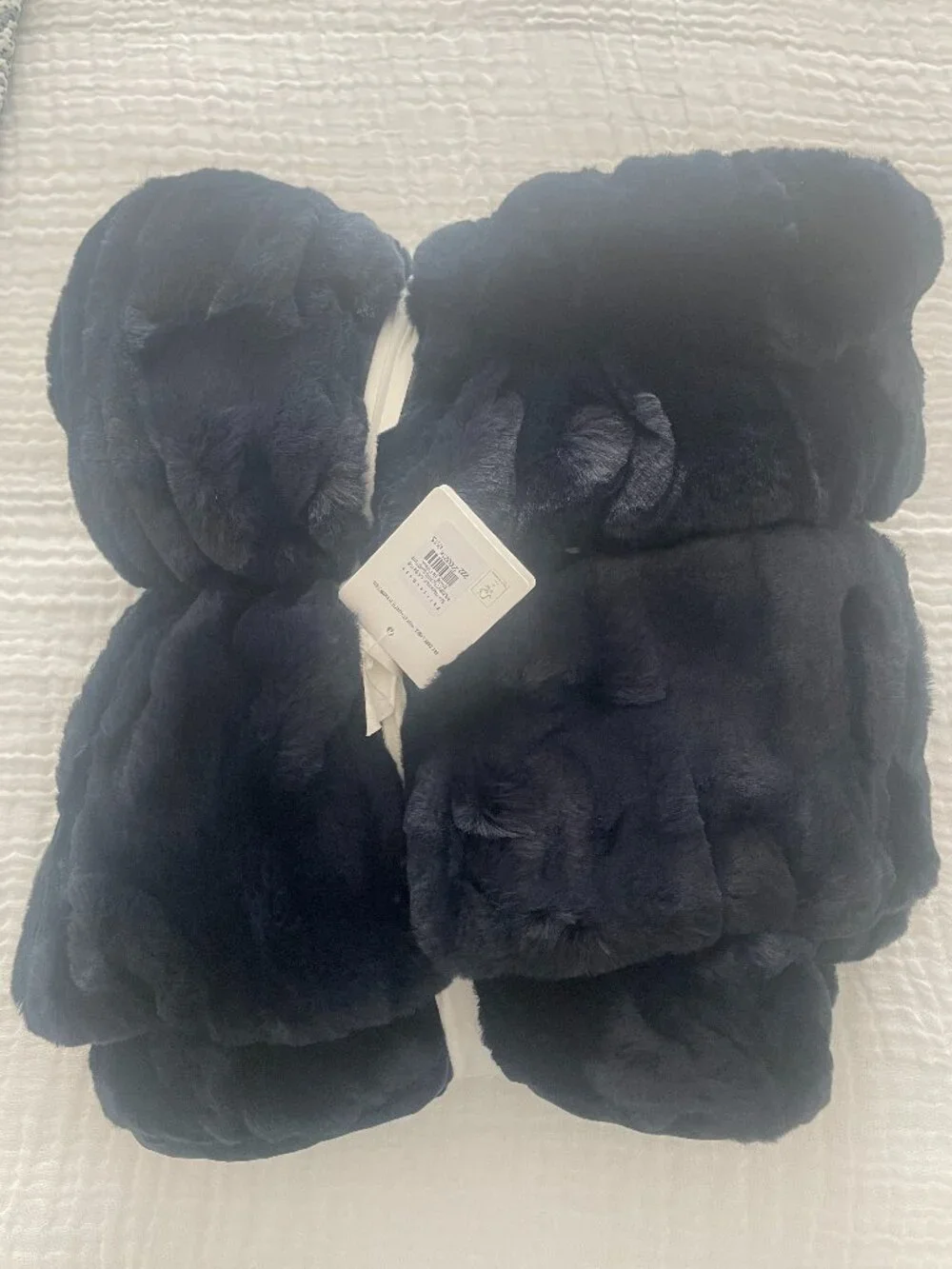 POTTERY BARN MONIQUE LHUILLIER FAUX FUR RUCHED THROW 50